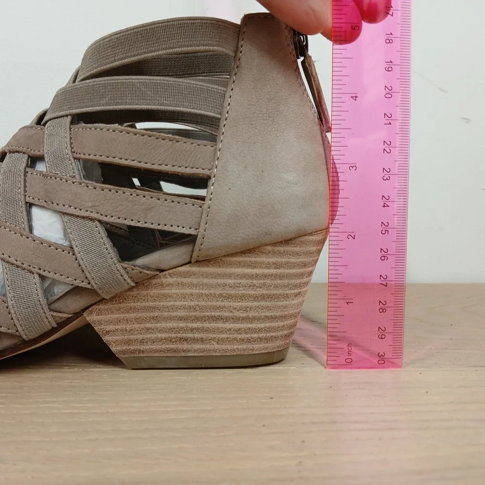 Eileen Fisher Cage Wedge Sandals Womens 5.5 Taupe Suede Woven Strappy Back Zip